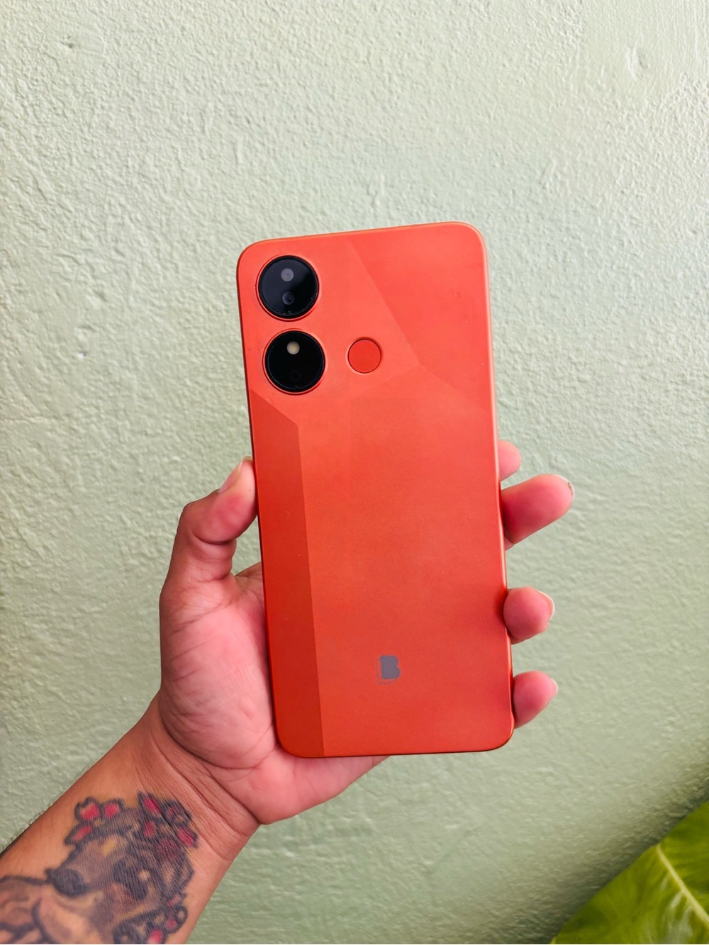 BLU G44 - Picture 2 of 10